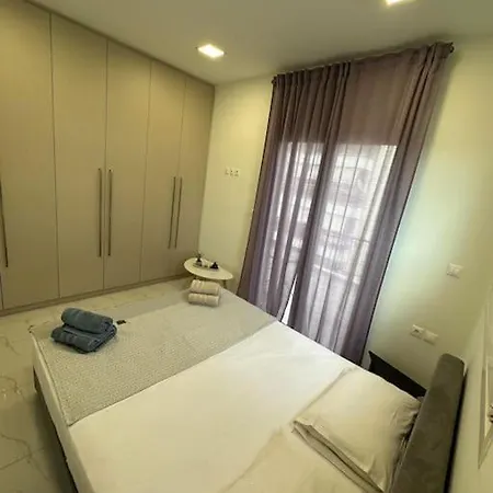 Apartment Floisvos Penthouse Oasis