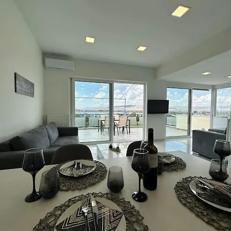 Floisvos Penthouse Oasis