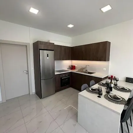 Floisvos Penthouse Oasis * Athens