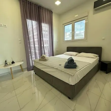 Apartment Floisvos Penthouse Oasis *